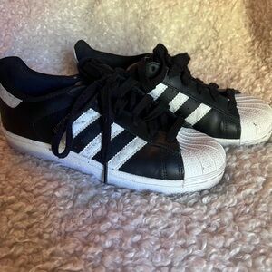 Adidas Superstar